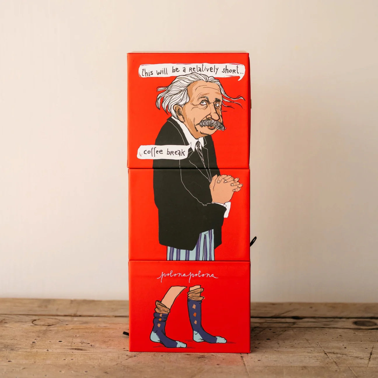 POLONA POLONA – DIE ATOMIC-RELATIVISTISCHE BECHER