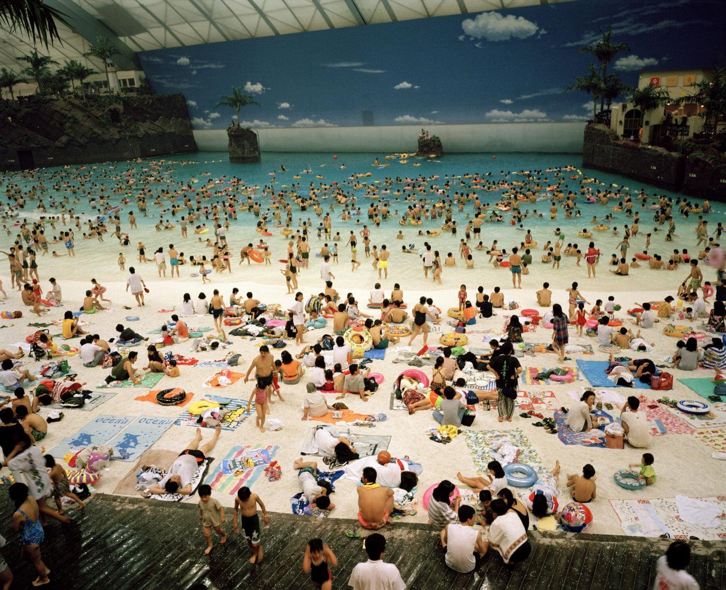 GLOBAL WARNING - MARTIN PARR